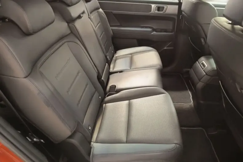 Hyundai SANTA FE din 2024 cu 8.200 km - oferta HYU104925 - foto 12