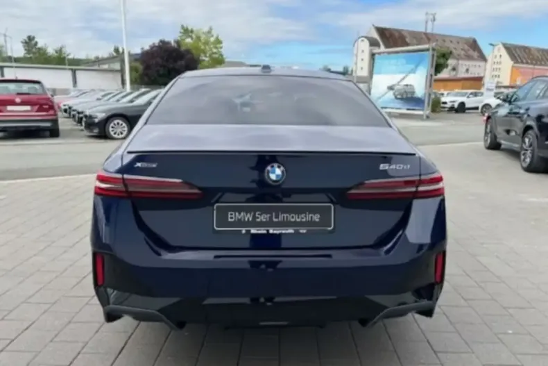 BMW 540 din 2025 cu 5 km - oferta BMW104930 - foto 3