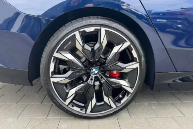 BMW 540 din 2025 cu 5 km - oferta BMW104930 - foto 8