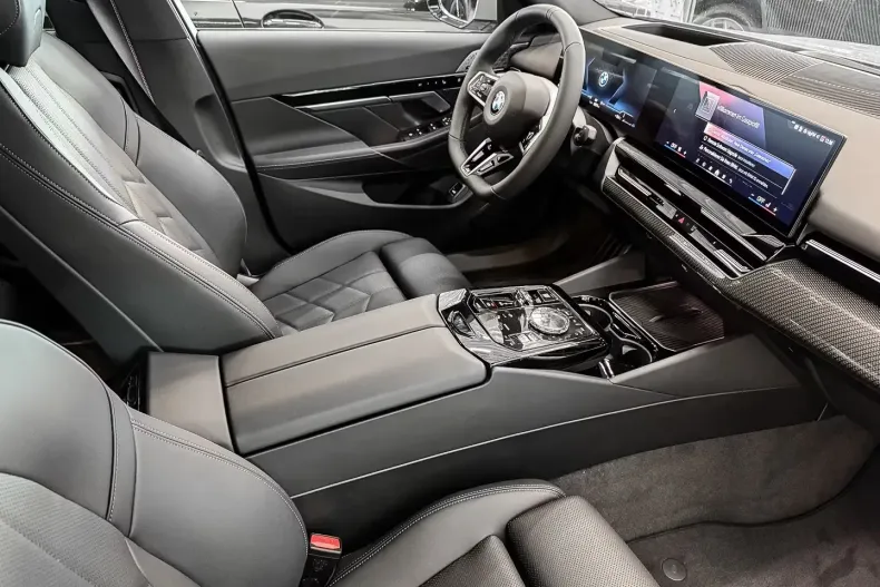 BMW 520 din 2025 cu 5 km - oferta BMW104932 - foto 9