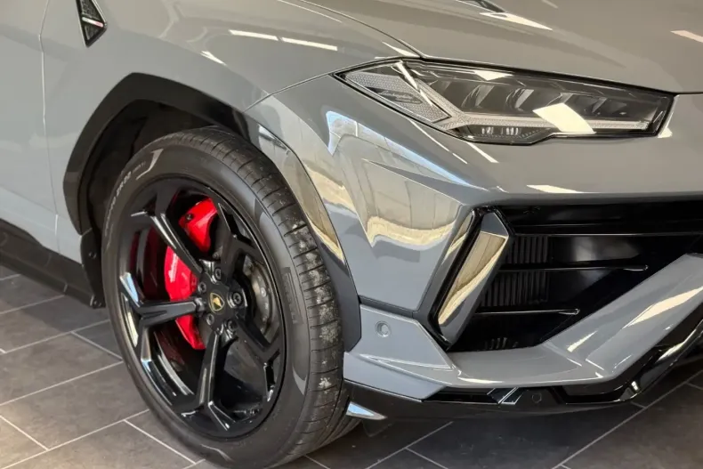 Lamborghini Urus din 2022 cu 18.600 km - oferta LAM104943 - foto 3