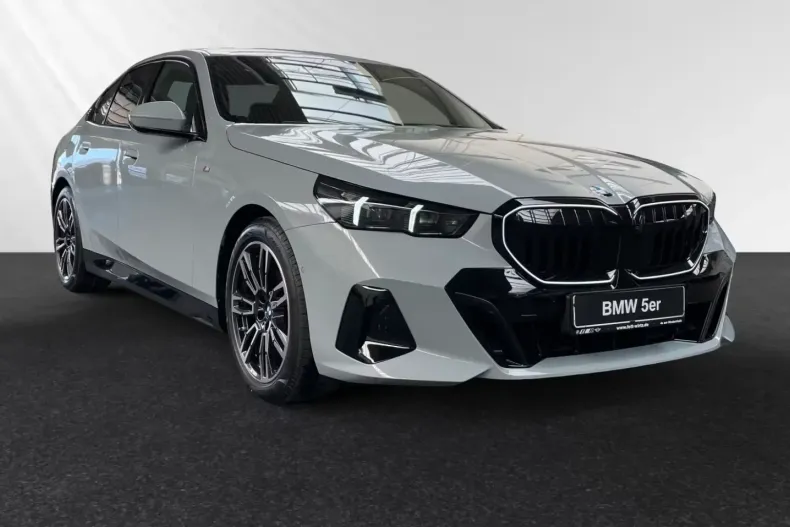 BMW 520 din 2025 cu 5 km - oferta BMW104953 - foto 1