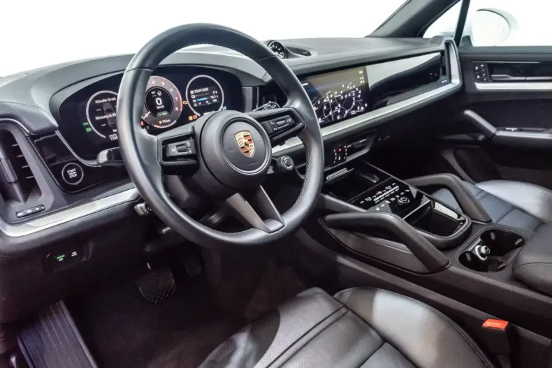 Porsche Cayenne din 2024 cu 11.907 km - oferta POR104962 - foto 9