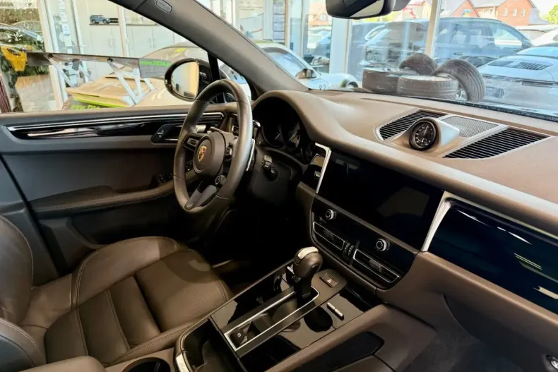 Porsche Macan din 2023 cu 53.659 km - oferta POR104971 - foto 8