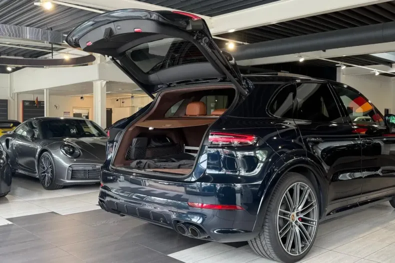 Porsche Cayenne din 2023 cu 62.000 km - oferta POR104974 - foto 6