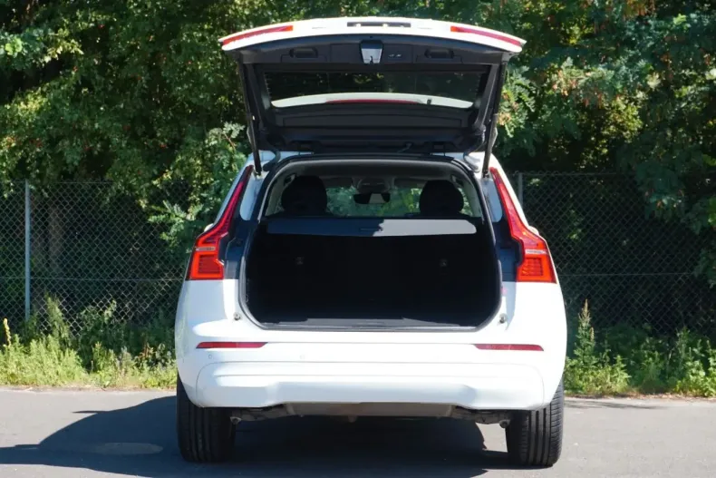 Volvo XC60 din 2022 cu 36.117 km - oferta VOL104984 - foto 5