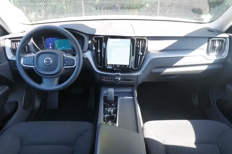 Volvo XC60 din 2022 cu 36.117 km - oferta VOL104984 - foto 11