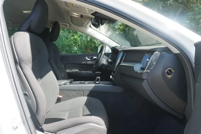 Volvo XC60 din 2022 cu 36.117 km - oferta VOL104984 - foto 14