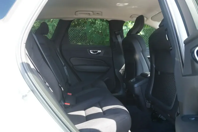 Volvo XC60 din 2022 cu 36.117 km - oferta VOL104984 - foto 15