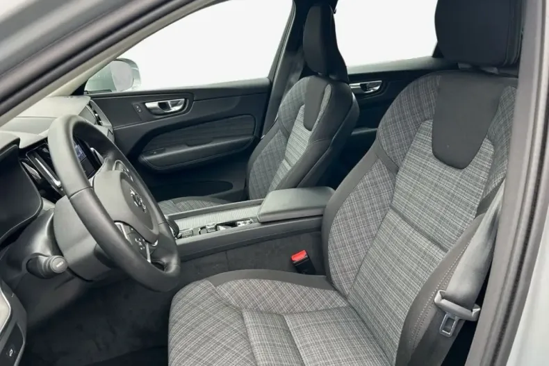 Volvo XC60 din 2024 cu 13.875 km - oferta VOL104988 - foto 10