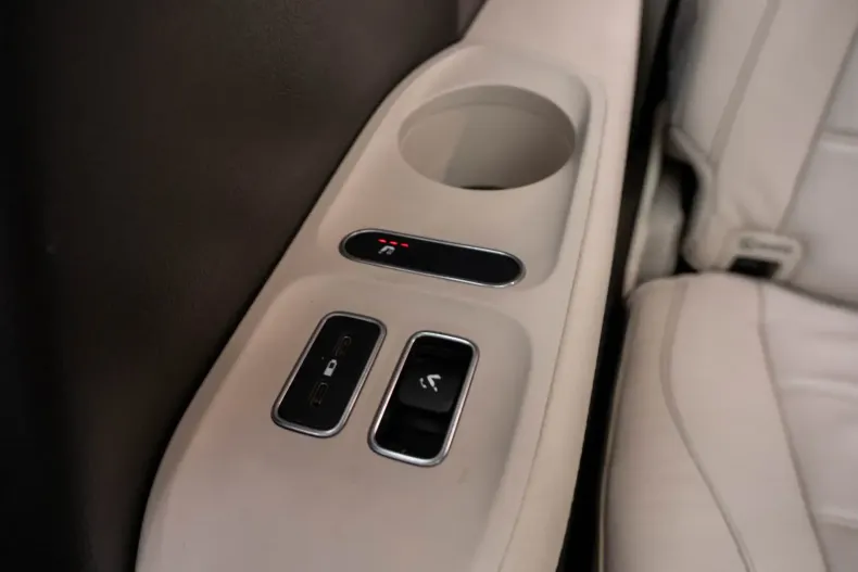 Mercedes-Benz GLS 350 din 2021 cu 89.000 km - oferta MER105004 - foto 39