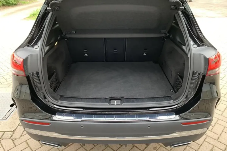 Mercedes-Benz GLA 220 din 2022 cu 47.060 km - oferta MER105019 - foto 6