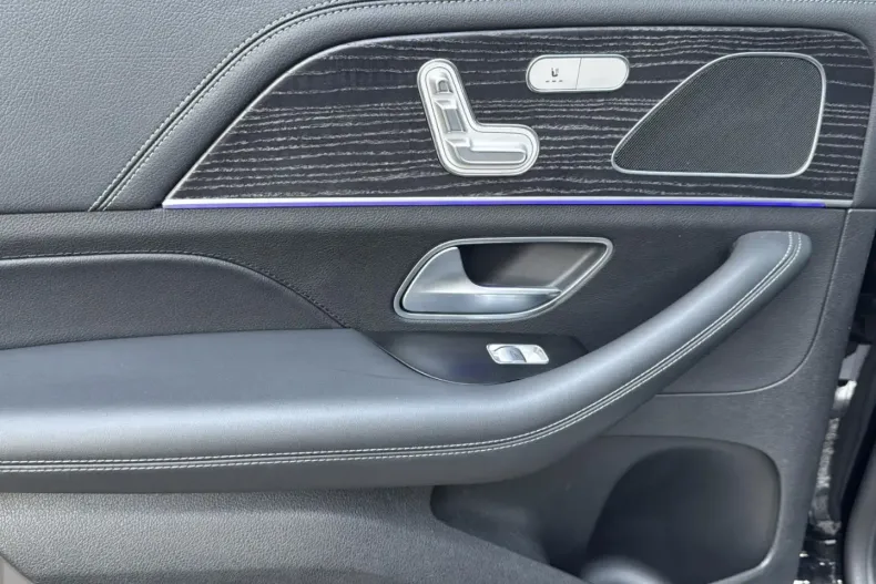 Mercedes-Benz GLE 580 din 2021 cu 72.102 km - oferta MER105022 - foto 21