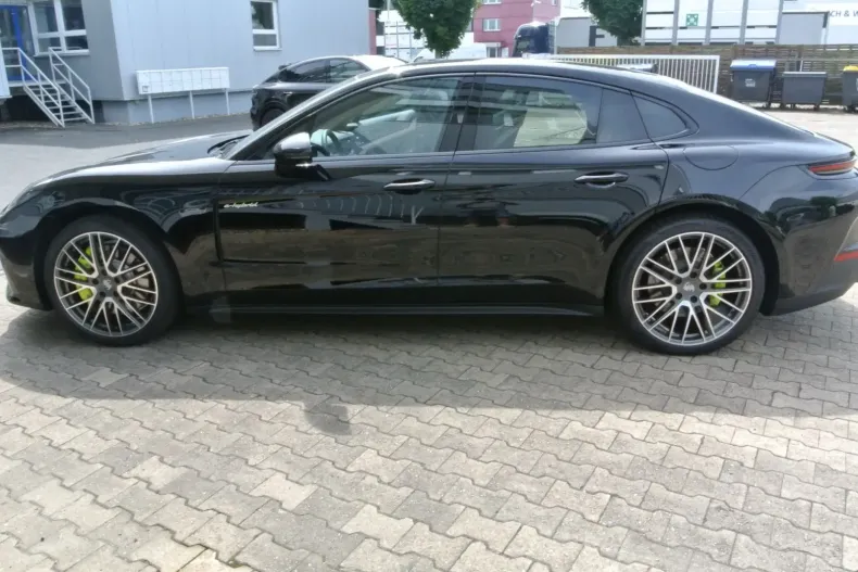 Porsche Panamera din 2024 cu 4.999 km - oferta POR105033 - foto 3