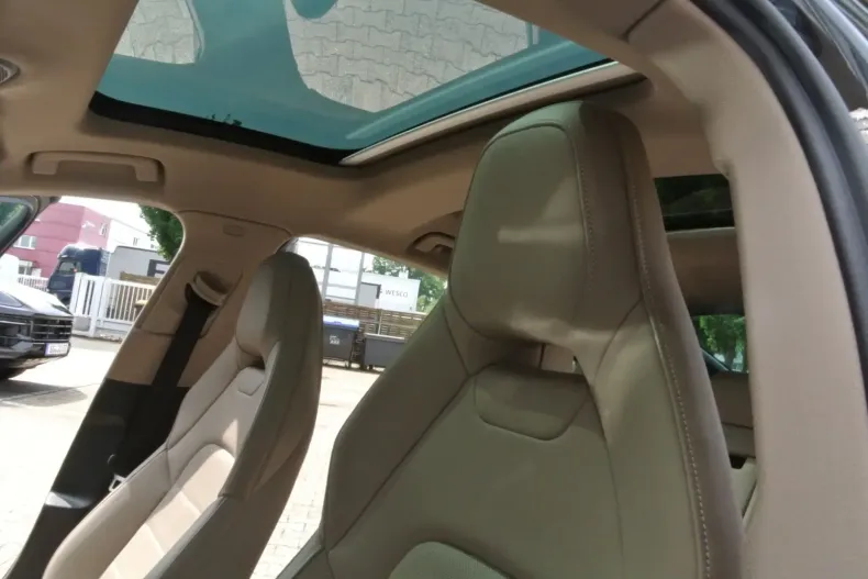 Porsche Panamera din 2024 cu 4.999 km - oferta POR105033 - foto 15