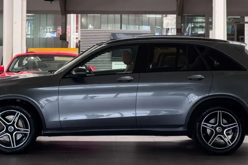 Mercedes-Benz GLC 300 din 2020 cu 56.900 km - oferta MER105042 - foto 10