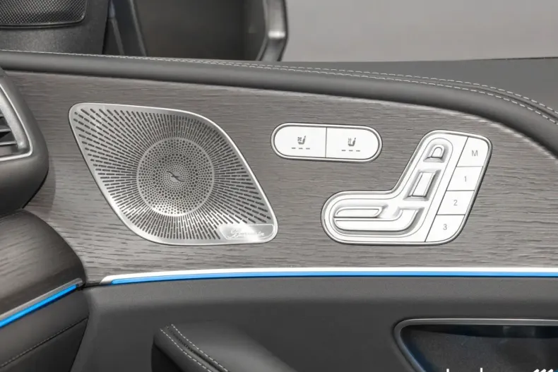 Mercedes-Benz GLE 450 din 2024 cu 9.988 km - oferta MER105043 - foto 11