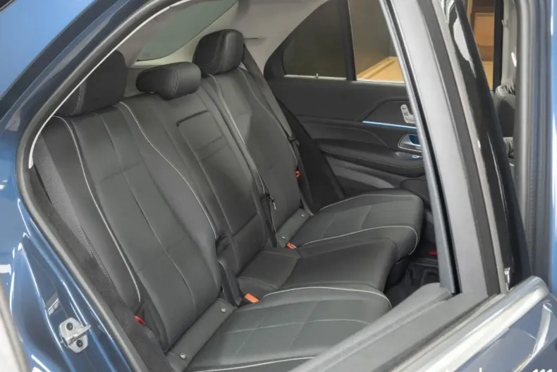 Mercedes-Benz GLE 450 din 2024 cu 9.988 km - oferta MER105043 - foto 15