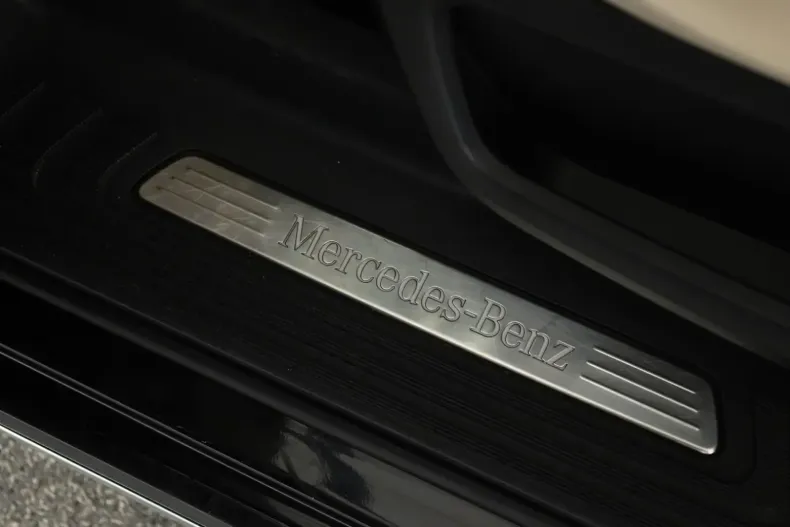 Mercedes-Benz V 300 din 2023 cu 49.500 km - oferta MER105045 - foto 10