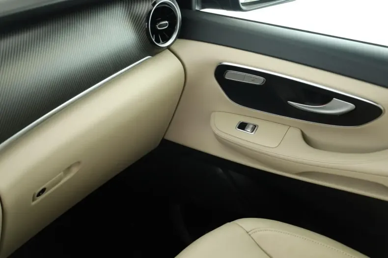 Mercedes-Benz V 300 din 2023 cu 49.500 km - oferta MER105045 - foto 17