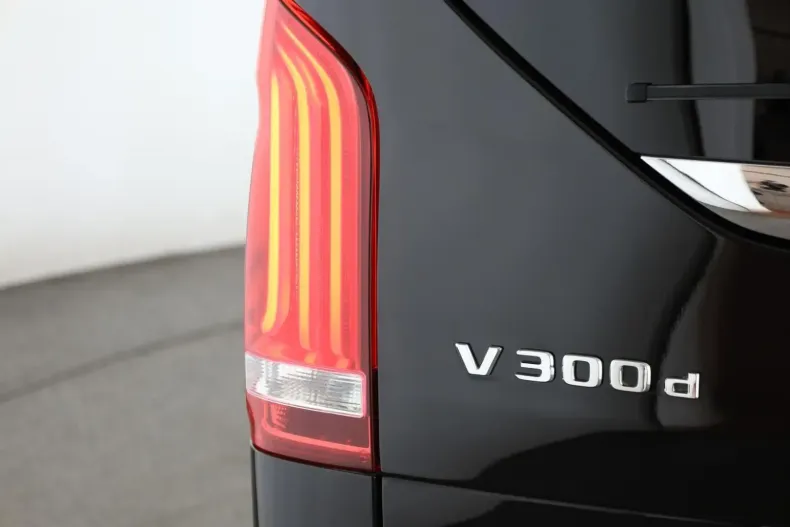 Mercedes-Benz V 300 din 2023 cu 49.500 km - oferta MER105045 - foto 24