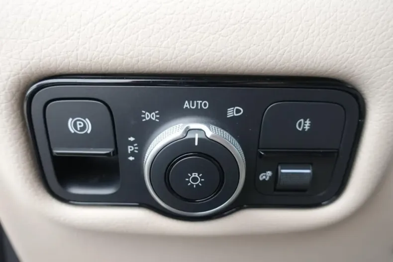 Mercedes-Benz V 300 din 2024 cu 24.318 km - oferta MER105046 - foto 21