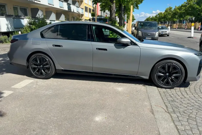 BMW 740 din 2024 cu 35.000 km - oferta BMW105079 - foto 3