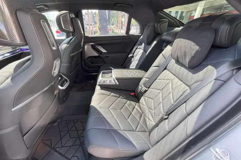 BMW 740 din 2024 cu 35.000 km - oferta BMW105079 - foto 10