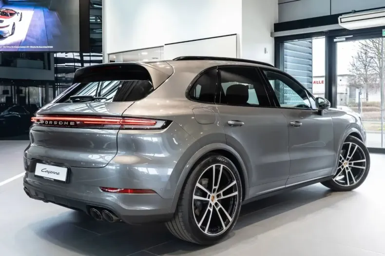 Porsche Cayenne din 2025 cu 8.950 km - oferta POR105093 - foto 5