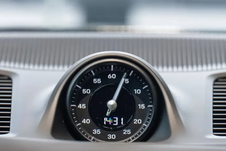 Porsche Cayenne din 2025 cu 8.950 km - oferta POR105093 - foto 12