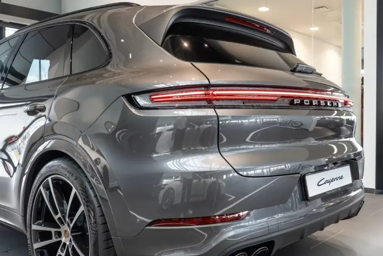 Porsche Cayenne din 2025 cu 8.950 km - oferta POR105093 - foto 14