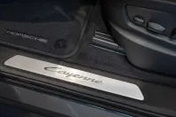 Porsche Cayenne din 2025 cu 8.950 km - oferta POR105093 - foto 27