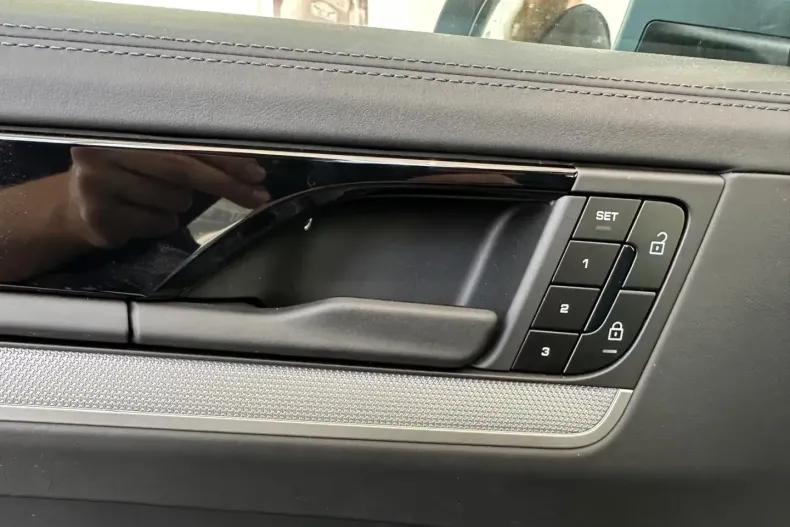 Porsche Cayenne din 2025 cu 1.000 km - oferta POR105094 - foto 5