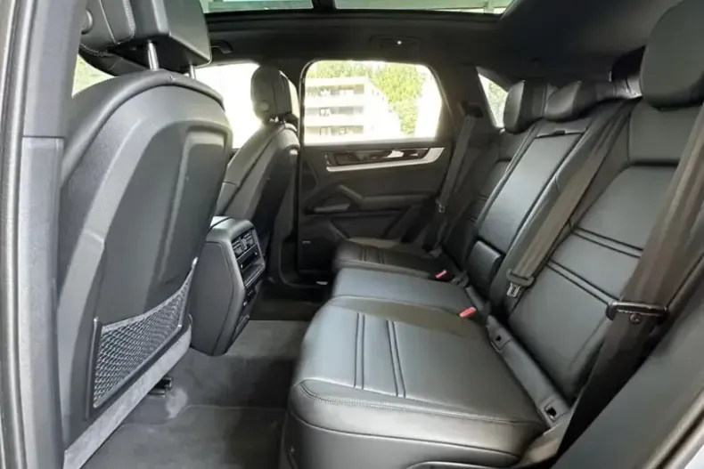 Porsche Cayenne din 2025 cu 1.000 km - oferta POR105094 - foto 19