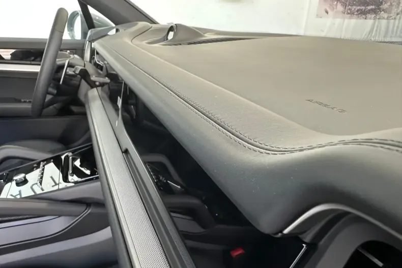 Porsche Cayenne din 2025 cu 1.000 km - oferta POR105094 - foto 27