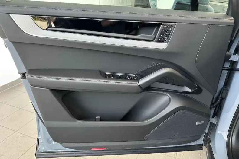 Porsche Cayenne din 2025 cu 1.000 km - oferta POR105094 - foto 29