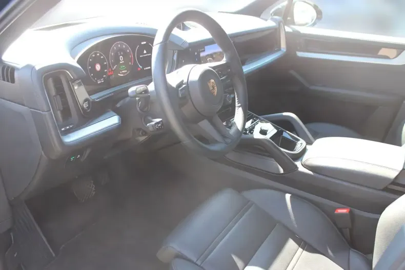 Porsche Cayenne din 2024 cu 20.000 km - oferta POR105095 - foto 4