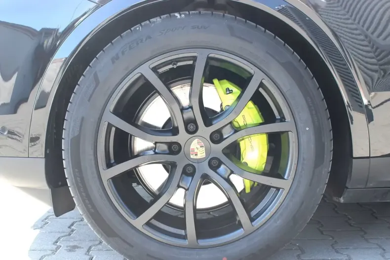 Porsche Cayenne din 2024 cu 20.000 km - oferta POR105095 - foto 8