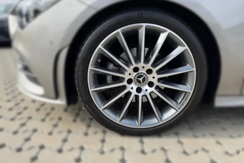 Mercedes-Benz CLA 200 din 2021 cu 25.058 km - oferta MER105100 - foto 4