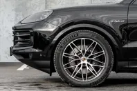 Porsche Cayenne din 2025 cu 7.000 km - oferta POR105102 - foto 4