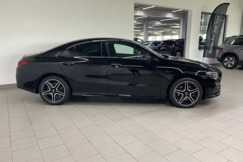 Mercedes-Benz CLA 250 din 2020 cu 66.022 km - oferta MER105103 - foto 4