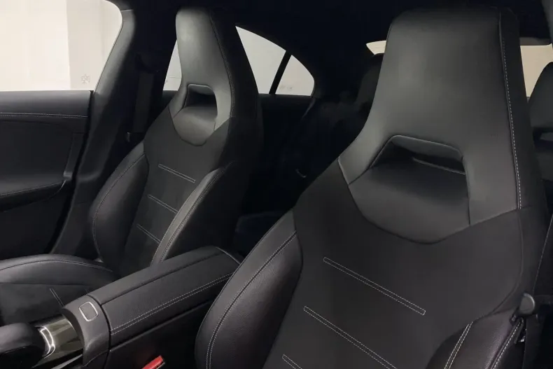 Mercedes-Benz CLA 250 din 2020 cu 66.022 km - oferta MER105103 - foto 8