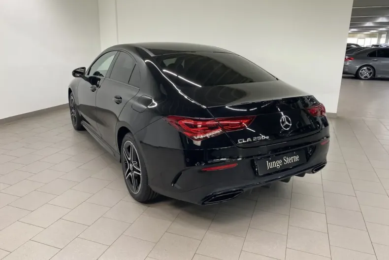 Mercedes-Benz CLA 250 din 2020 cu 66.022 km - oferta MER105103 - foto 11