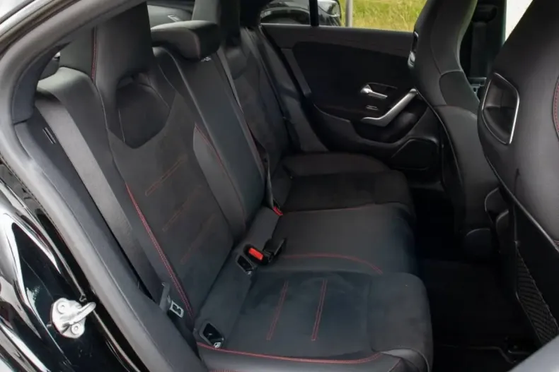 Mercedes-Benz CLA 180 din 2020 cu 50.600 km - oferta MER105104 - foto 6