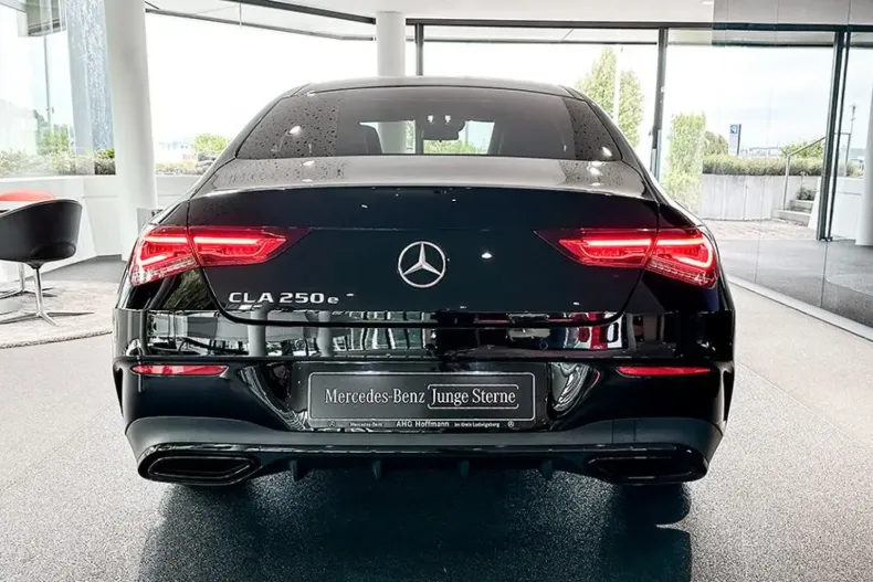 Mercedes-Benz CLA 250 din 2021 cu 92.500 km - oferta MER105105 - foto 4