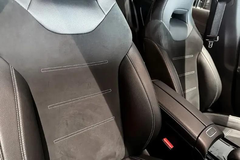 Mercedes-Benz CLA 250 din 2021 cu 92.500 km - oferta MER105105 - foto 14