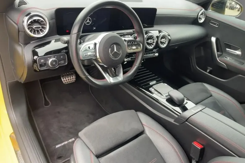 Mercedes-Benz CLA 200 din 2020 cu 86.200 km - oferta MER105106 - foto 6