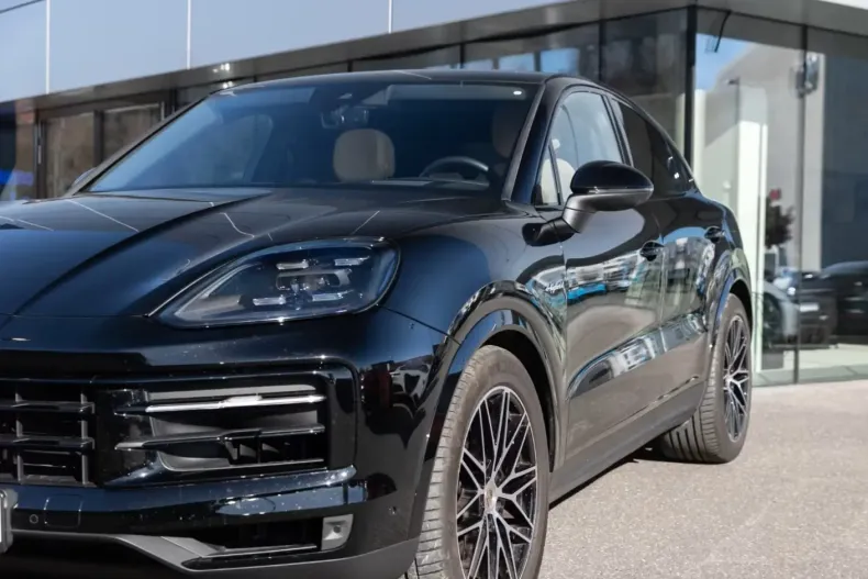 Porsche Cayenne din 2024 cu 14.586 km - oferta POR105114 - foto 6