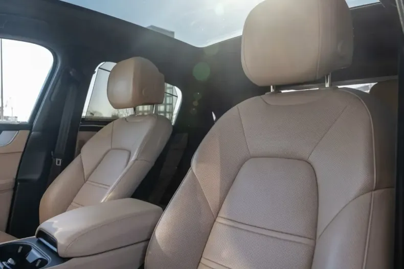 Porsche Cayenne din 2024 cu 14.586 km - oferta POR105114 - foto 9