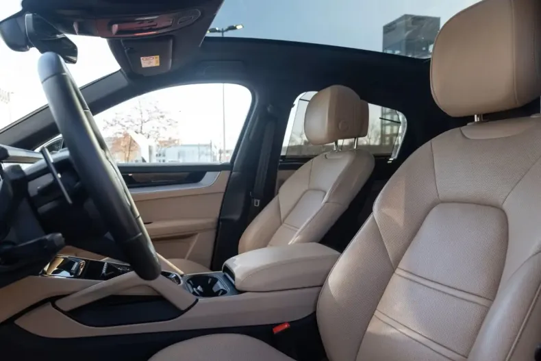 Porsche Cayenne din 2024 cu 14.586 km - oferta POR105114 - foto 10